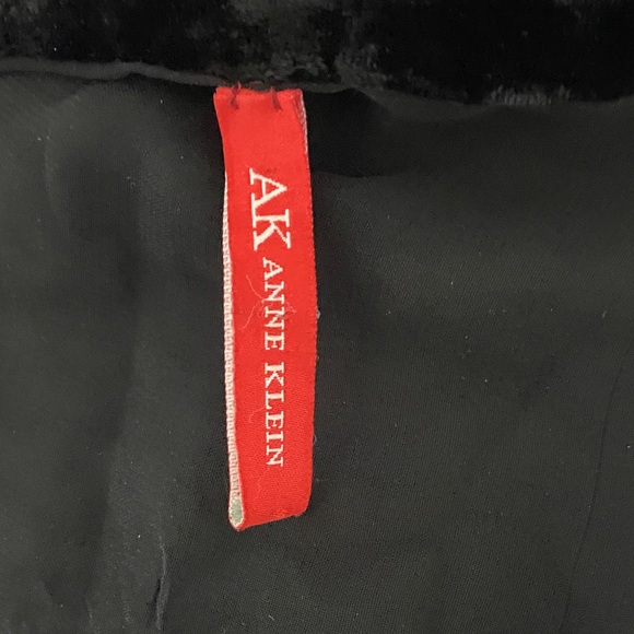 Anne Klein Crushed Velvet Black Wrap - Picture 7 of 8